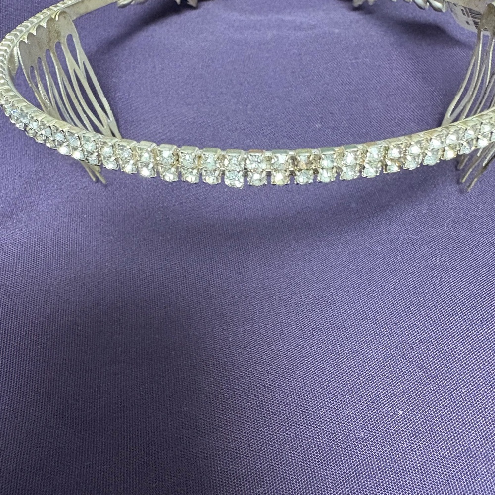 Elegant Silver Rhinestone Hair Comb